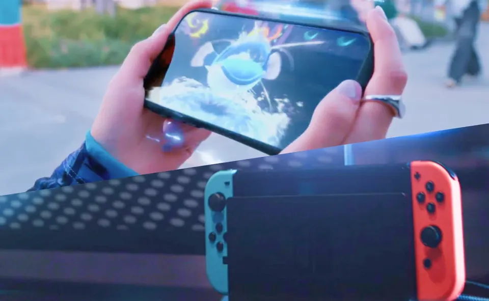 Nintendo Switchとスマートフォンでプレイしている様子